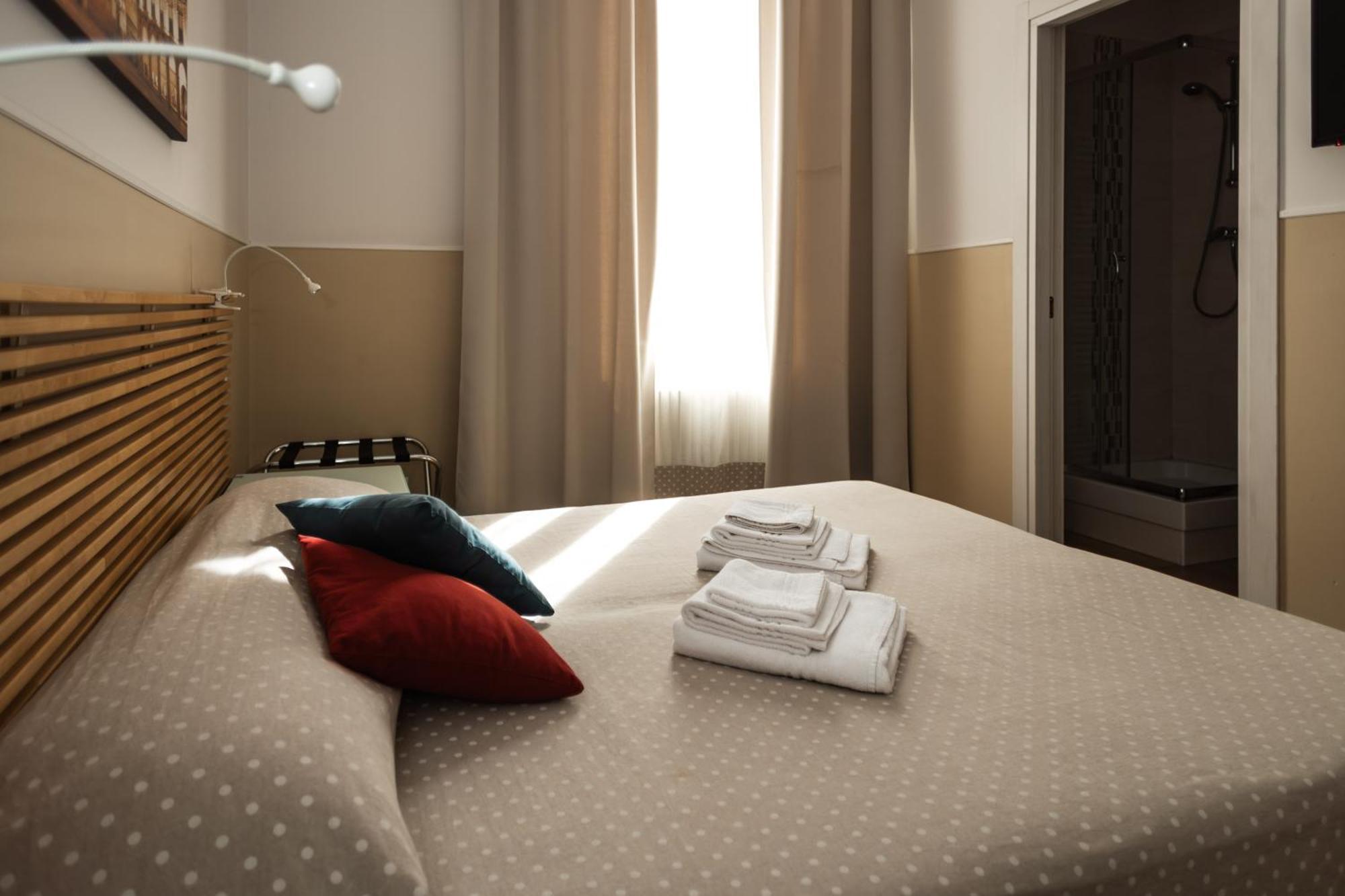 Il Tiro Rooms Bologne Extérieur photo