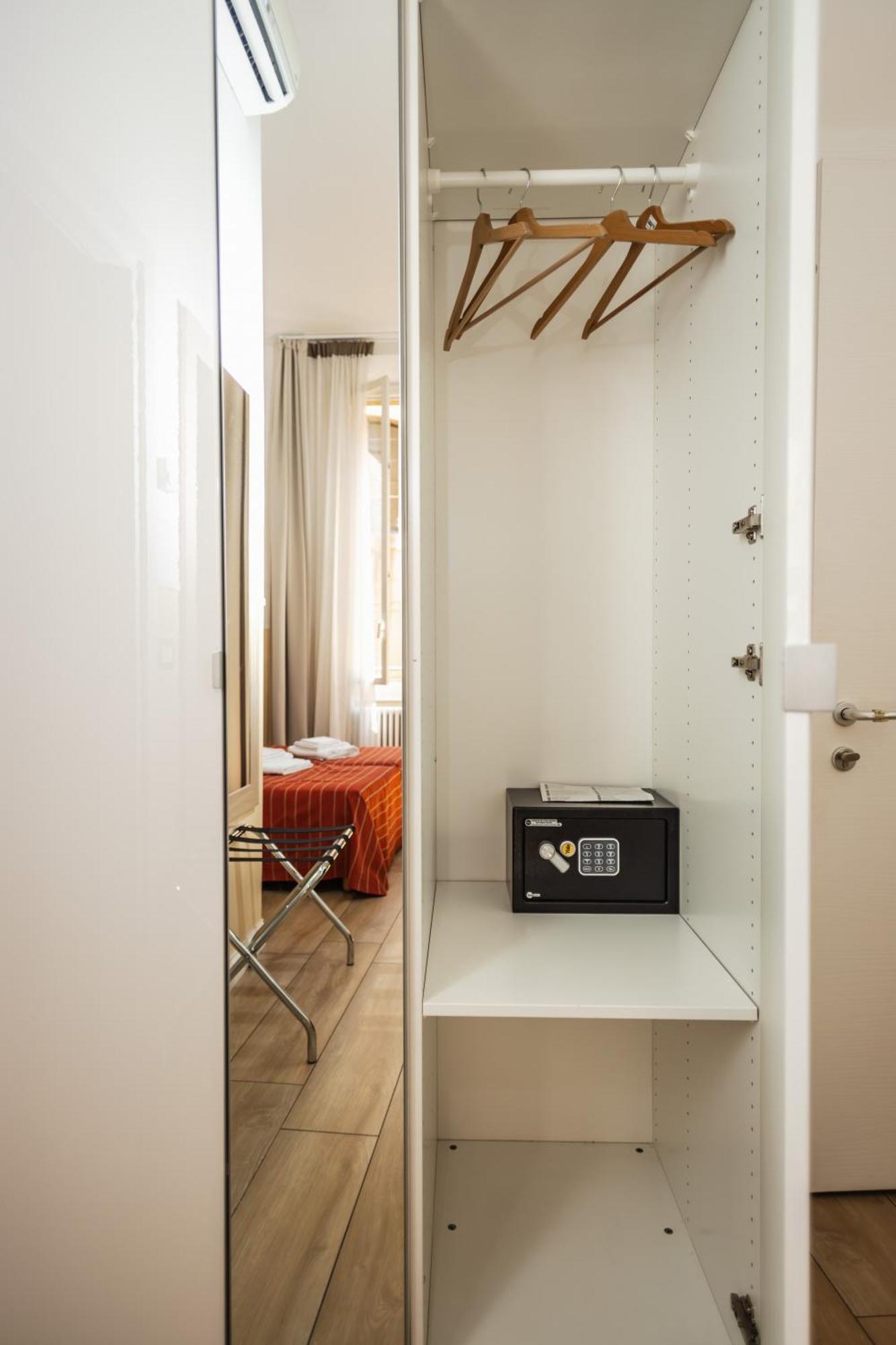 Il Tiro Rooms Bologne Extérieur photo