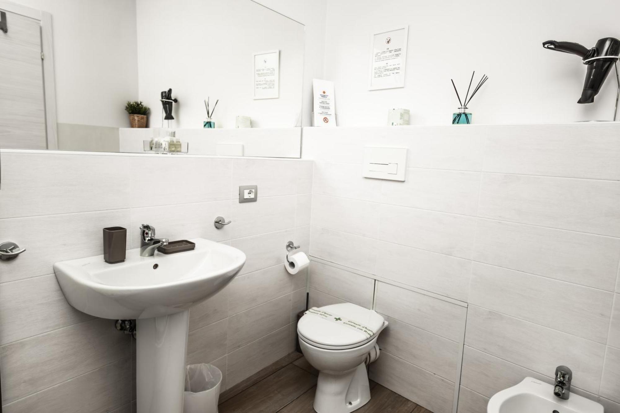 Il Tiro Rooms Bologne Extérieur photo