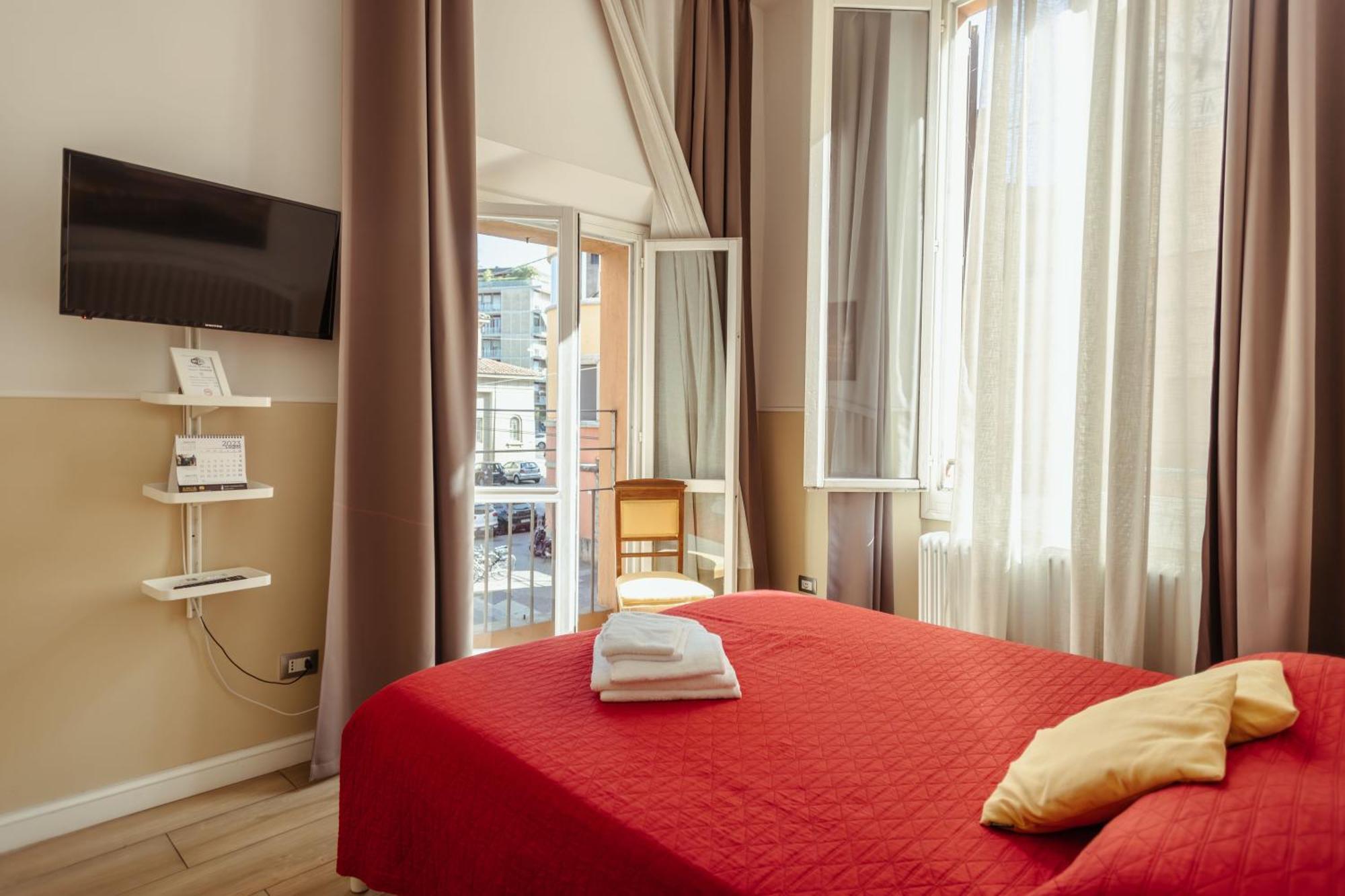 Il Tiro Rooms Bologne Extérieur photo