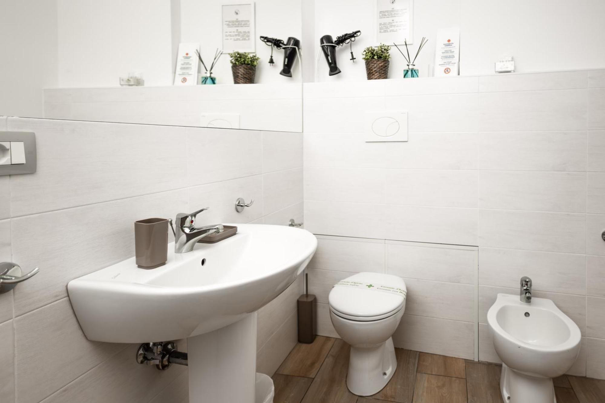 Il Tiro Rooms Bologne Extérieur photo