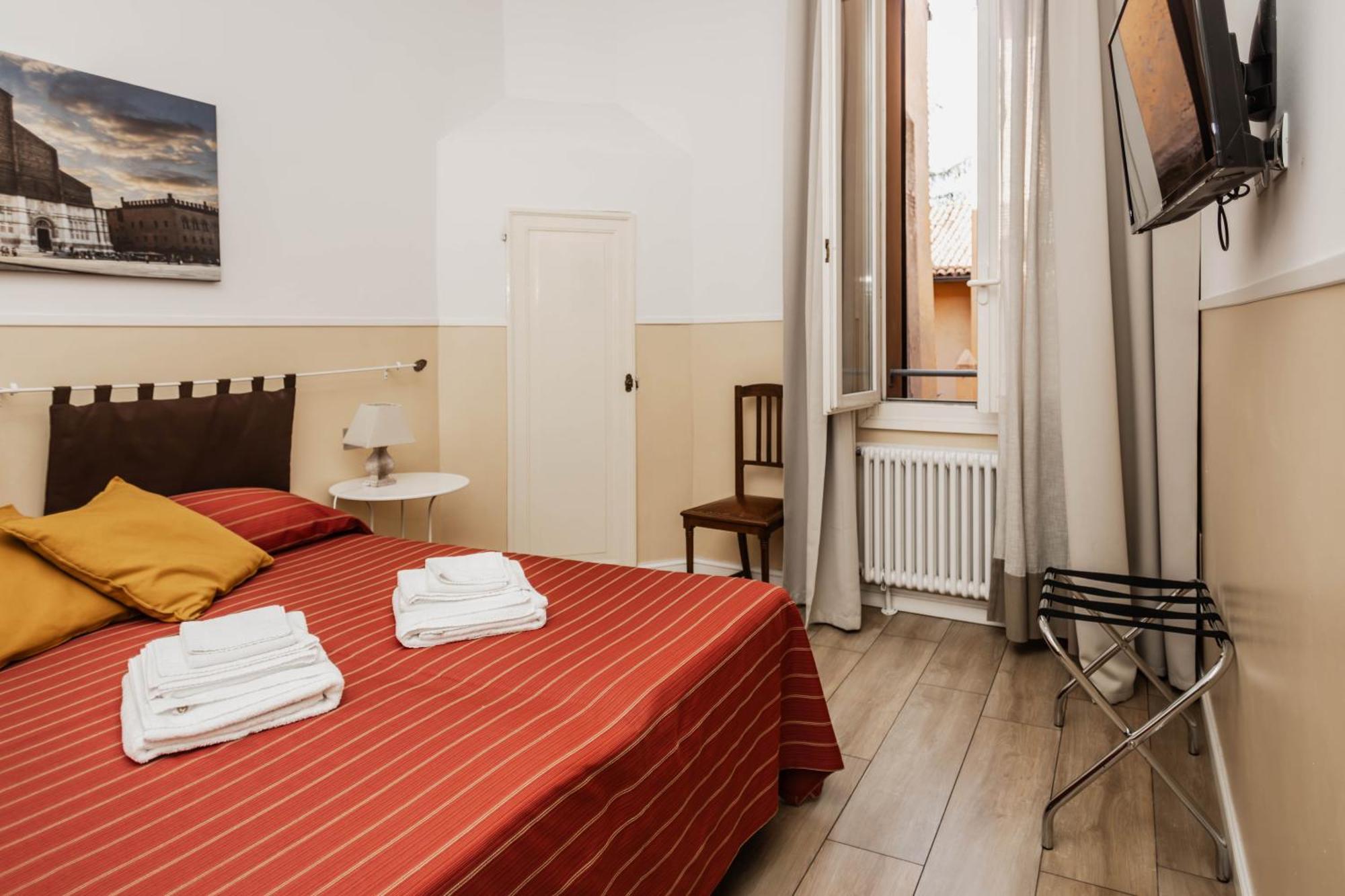 Il Tiro Rooms Bologne Extérieur photo
